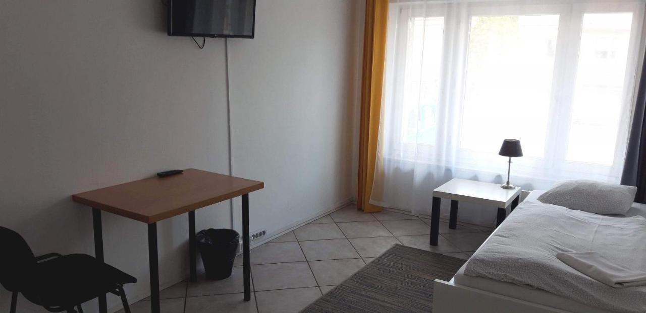 Miastkovo Hostel Πόζναν Εξωτερικό φωτογραφία